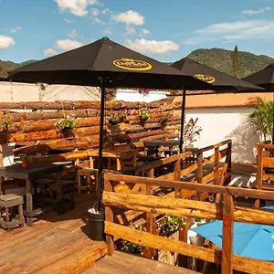 Guest house Kamazoztz And Travel, Antigua